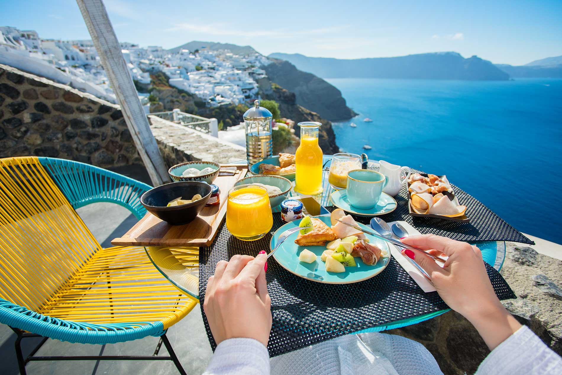 breakfast in Santorini