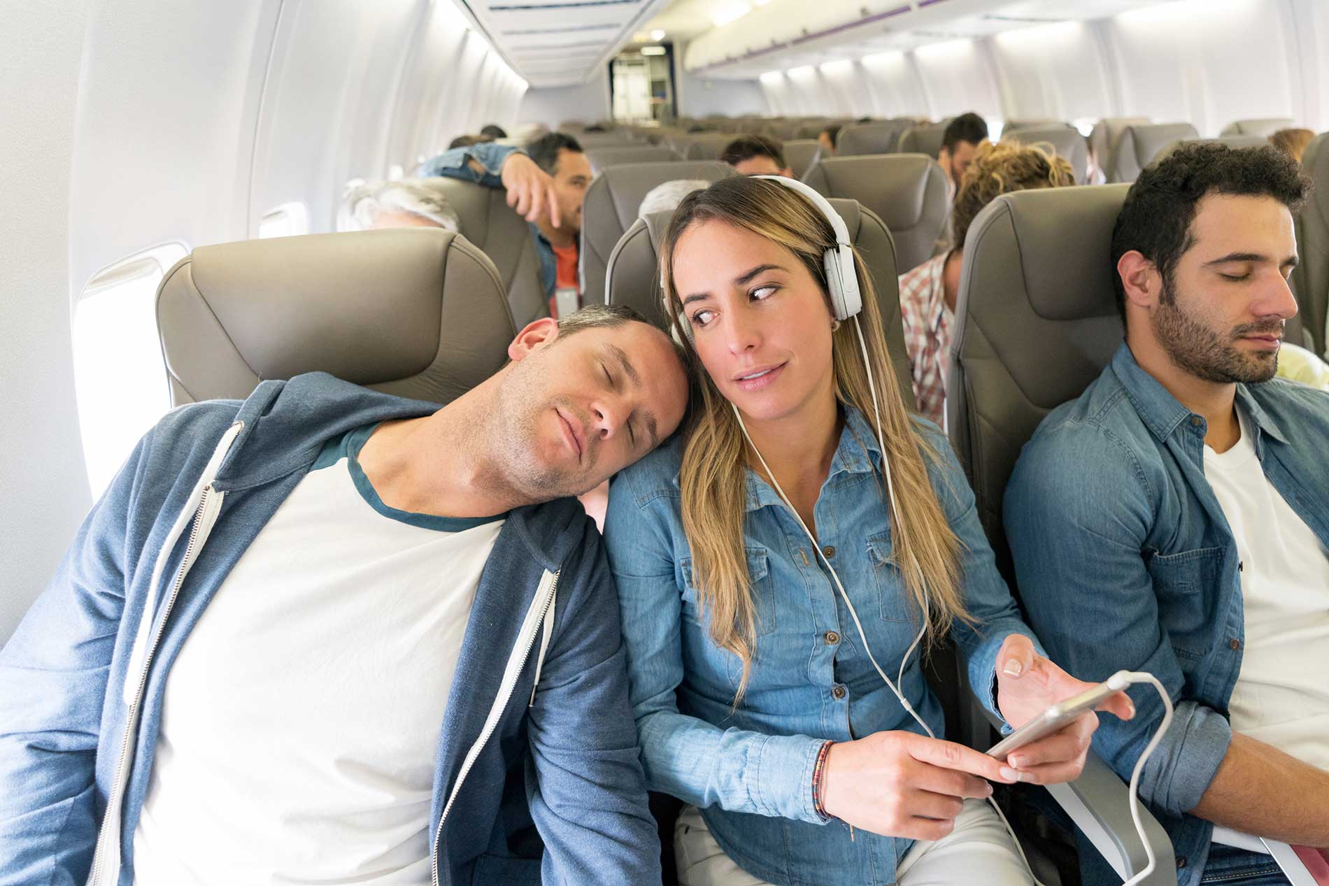 How to Thrive on Long-Haul Flights
